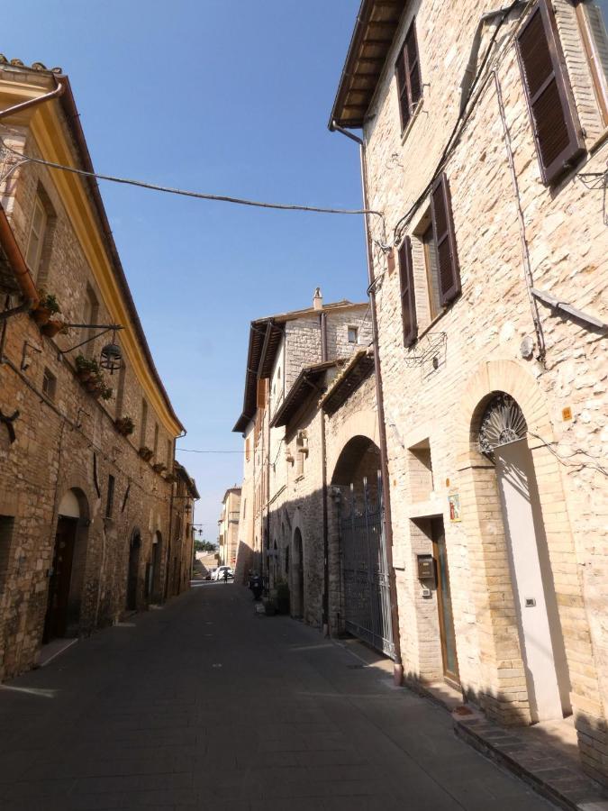 Scappo In Umbria, La Casa Di Eude Apartman Assisi Kültér fotó