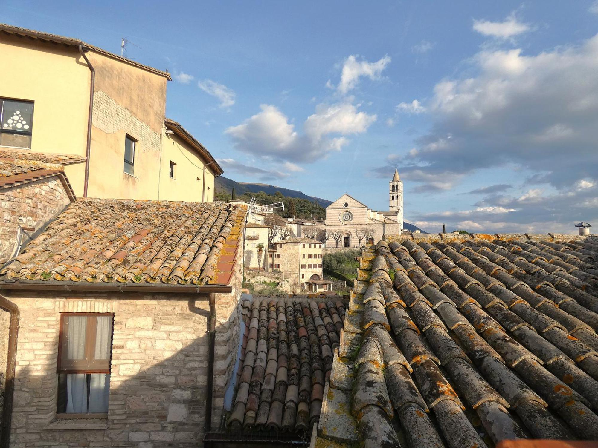 Scappo In Umbria, La Casa Di Eude Apartman Assisi Kültér fotó